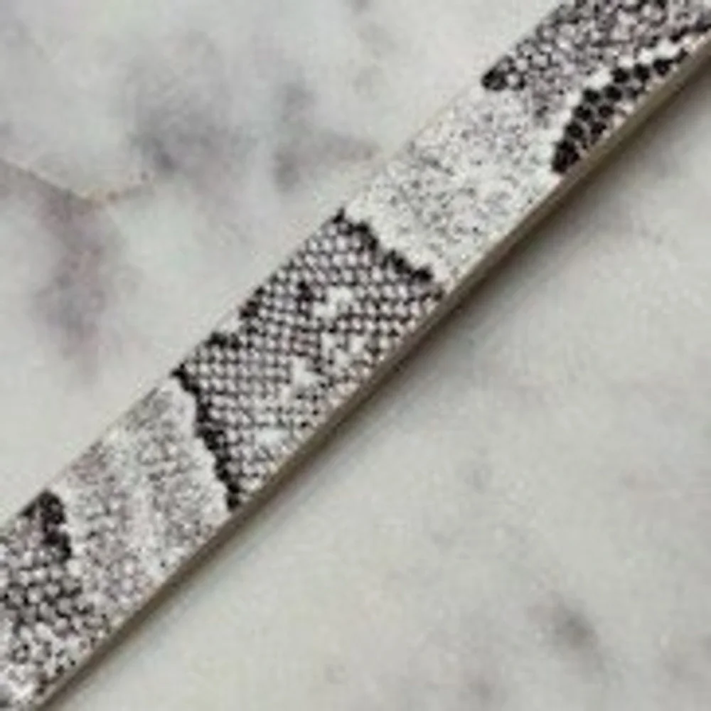 A‎ New Day Womens Snake Print Belt Gold Buckle brown and cream TRF25-0001 Large